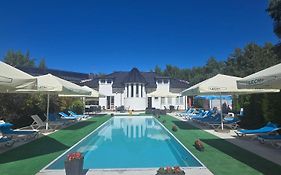 Brydar with Sauna, Swimming Pool&Jacuzzi